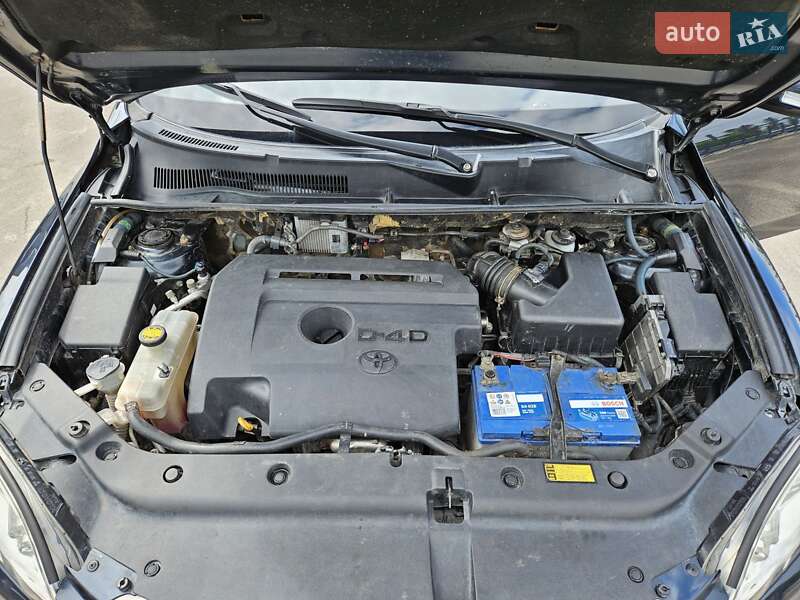 Позашляховик / Кросовер Toyota RAV4 2011 в Шостці