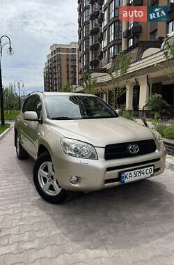 Внедорожник / Кроссовер Toyota RAV4 2007 в Киеве