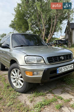 Внедорожник / Кроссовер Toyota RAV4 2000 в Харькове