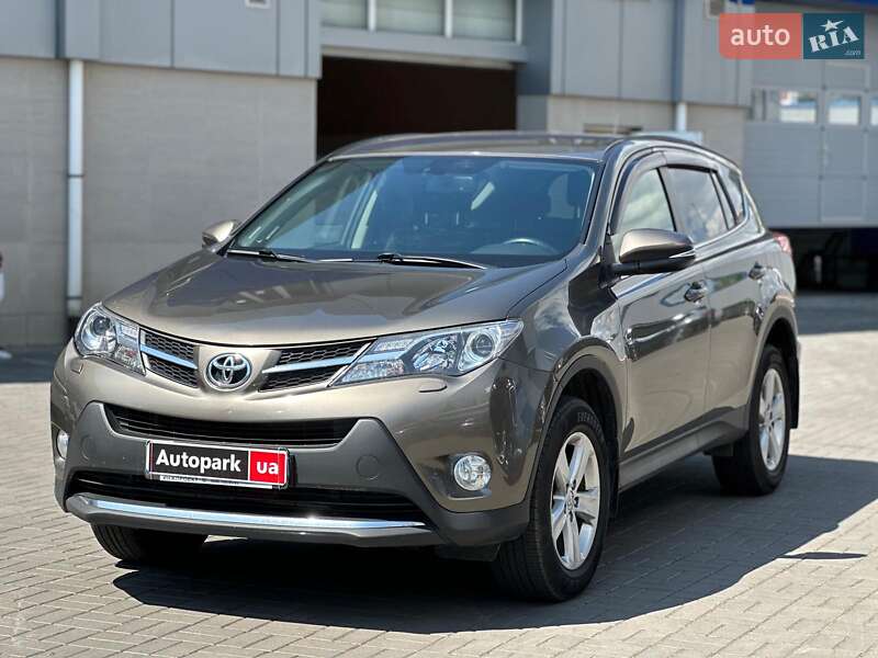 Toyota RAV4 2014
