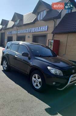 Позашляховик / Кросовер Toyota RAV4 2006 в Голованівську