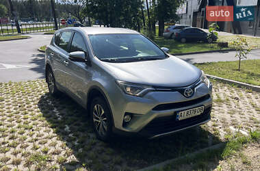 Внедорожник / Кроссовер Toyota RAV4 2018 в Киеве