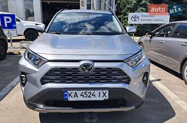 Внедорожник / Кроссовер Toyota RAV4 2023 в Киеве