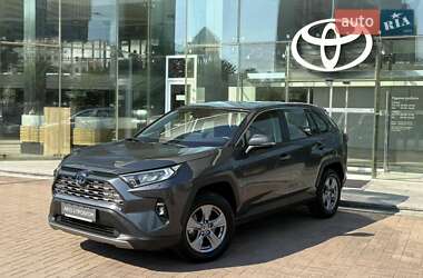 Внедорожник / Кроссовер Toyota RAV4 2024 в Киеве