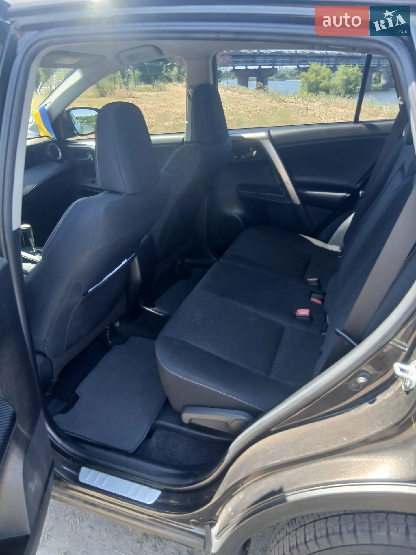 2013 Toyota RAV 4 - мініатюра 12