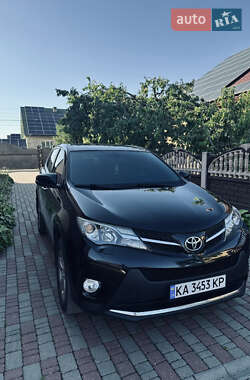 Внедорожник / Кроссовер Toyota RAV4 2013 в 