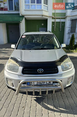 Позашляховик / Кросовер Toyota RAV4 2001 в Полтаві