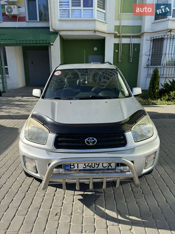 Toyota RAV4 2001