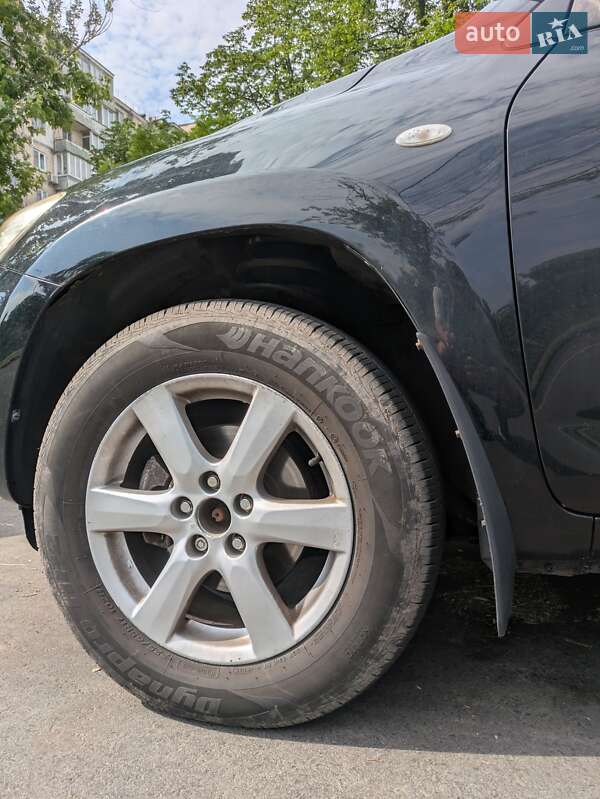 Позашляховик / Кросовер Toyota RAV4 2007 в Києві
