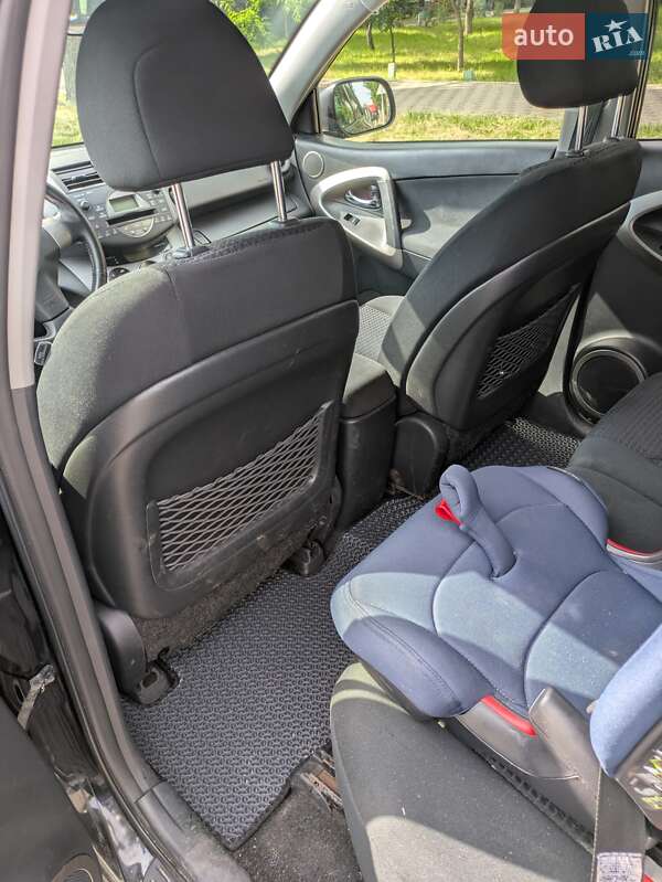 Позашляховик / Кросовер Toyota RAV4 2007 в Києві