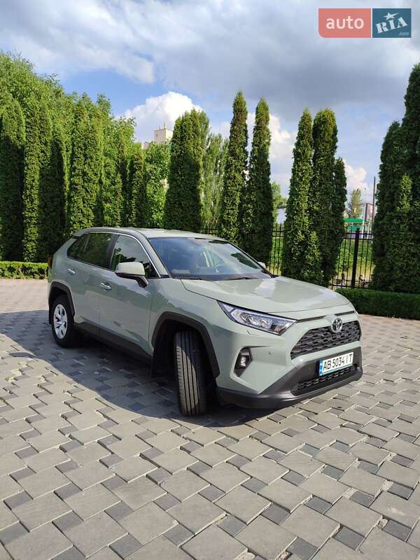Внедорожник / Кроссовер Toyota RAV4 2022 в Виннице