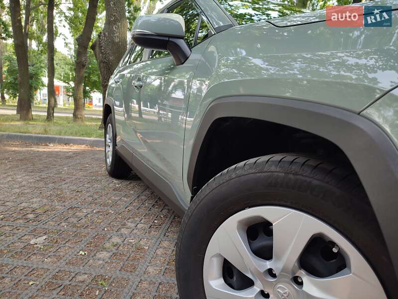 Внедорожник / Кроссовер Toyota RAV4 2022 в Виннице