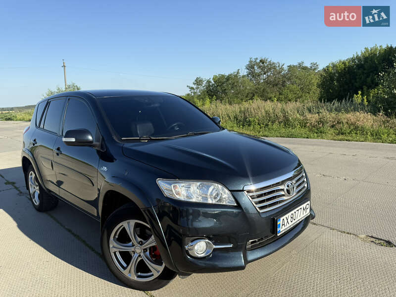 Toyota RAV4 2010