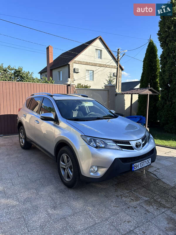 Toyota RAV4 2015