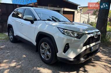 Позашляховик / Кросовер Toyota RAV4 2023 в Харкові