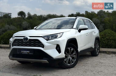 Внедорожник / Кроссовер Toyota RAV4 2022 в Днепре