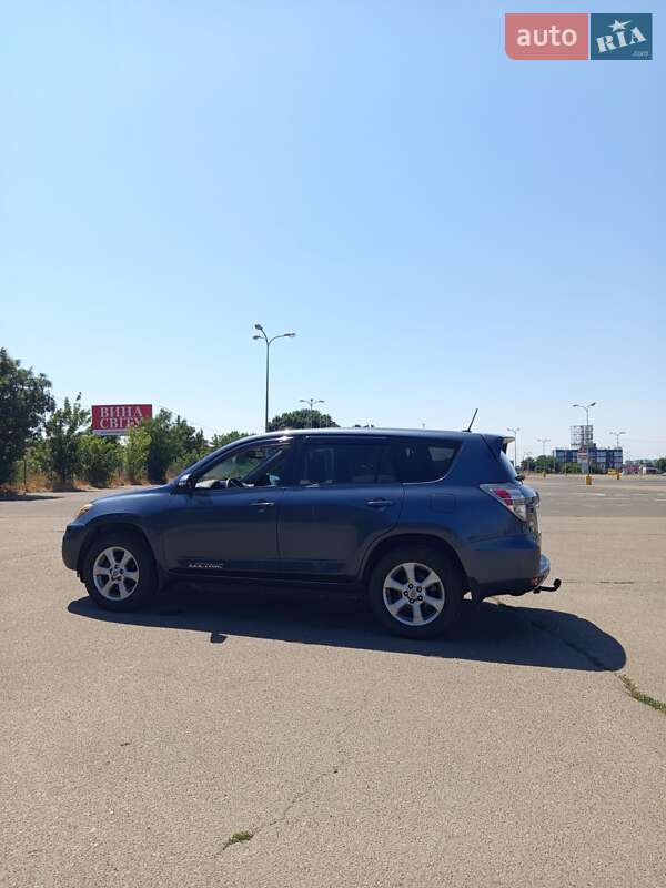 Позашляховик / Кросовер Toyota RAV4 2012 в Одесі