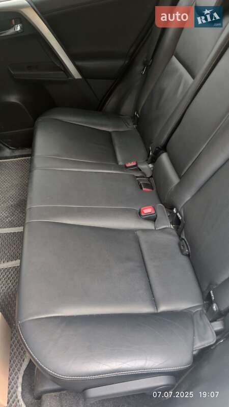 Внедорожник / Кроссовер Toyota RAV4 2013 в Дрогобыче