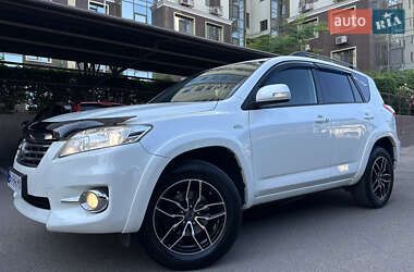 Внедорожник / Кроссовер Toyota RAV4 2011 в 