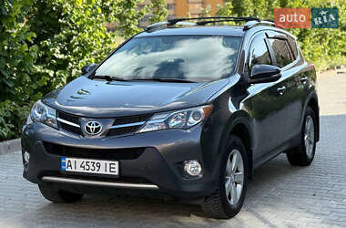 Внедорожник / Кроссовер Toyota RAV4 2014 в Киеве
