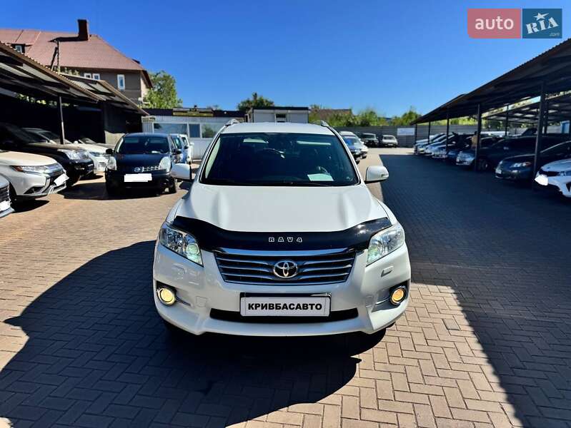 Позашляховик / Кросовер Toyota RAV4 2010 в Кривому Розі