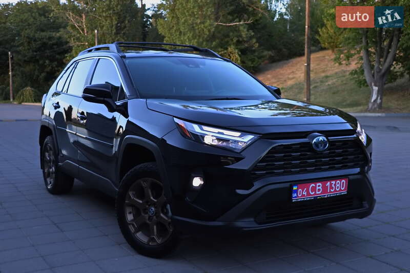 Позашляховик / Кросовер Toyota RAV4 2023 в Кременчуці