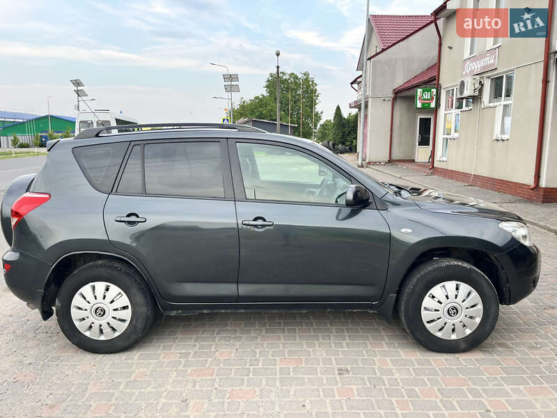 Внедорожник / Кроссовер Toyota RAV4 2007 в Заставной