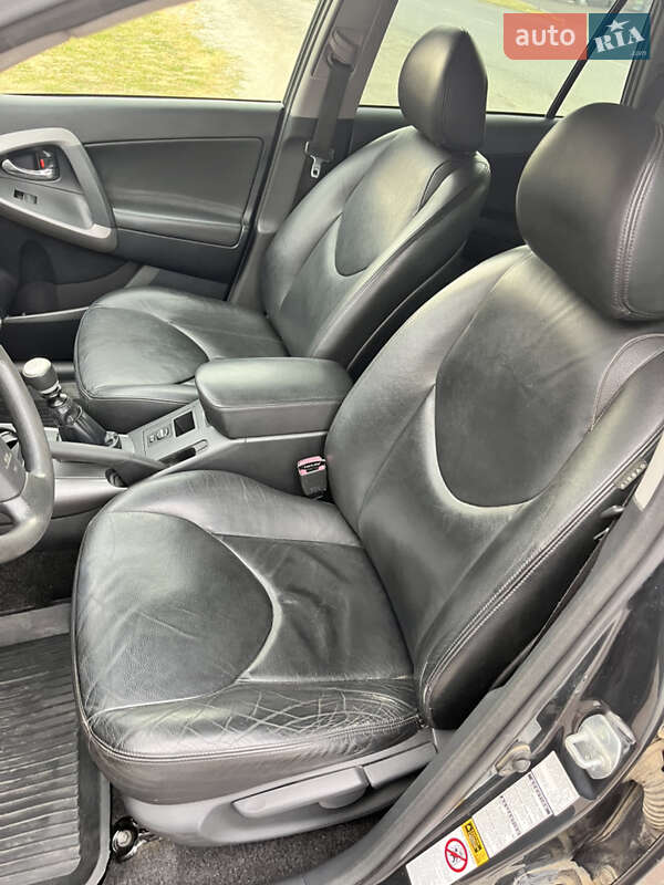 Внедорожник / Кроссовер Toyota RAV4 2007 в Заставной