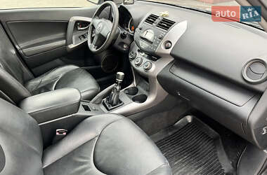 Внедорожник / Кроссовер Toyota RAV4 2007 в 