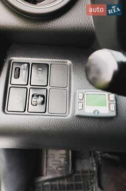 Позашляховик / Кросовер Toyota RAV4 2009 в 