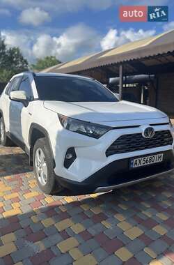 Внедорожник / Кроссовер Toyota RAV4 2019 в Харькове