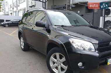 Внедорожник / Кроссовер Toyota RAV4 2008 в Киеве