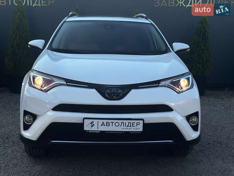 Внедорожник / Кроссовер Toyota RAV4 2016 в Одессе