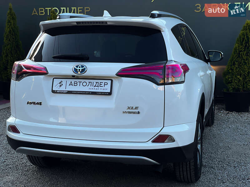 Внедорожник / Кроссовер Toyota RAV4 2016 в Одессе
