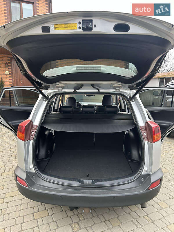 Позашляховик / Кросовер Toyota RAV4 2013 в Жмеринці