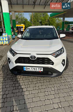 Внедорожник / Кроссовер Toyota RAV4 2023 в Одессе