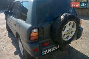 Внедорожник / Кроссовер Toyota RAV4 1998 в Броварах