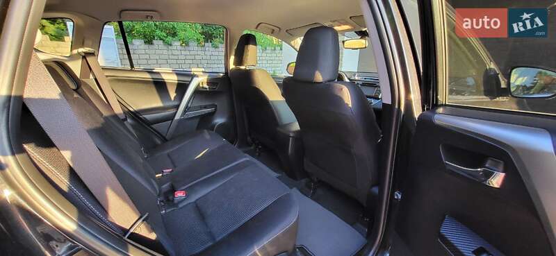 Внедорожник / Кроссовер Toyota RAV4 2014 в Золочеве