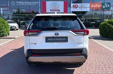 Внедорожник / Кроссовер Toyota RAV4 2022 в 