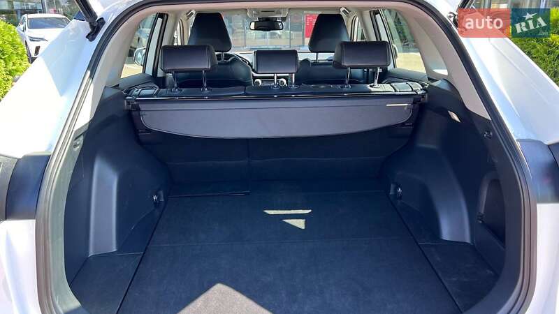 Внедорожник / Кроссовер Toyota RAV4 2022 в Хмельницком