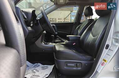 Внедорожник / Кроссовер Toyota RAV4 2007 в 