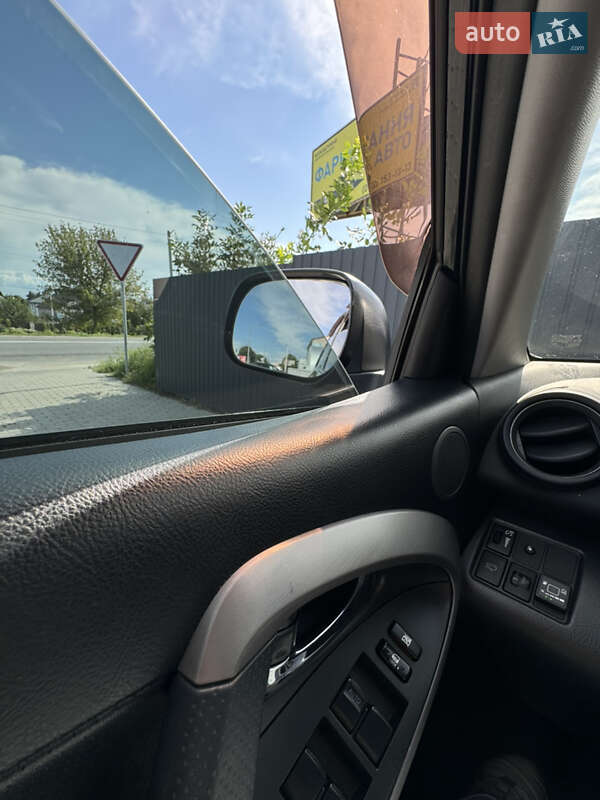 Позашляховик / Кросовер Toyota RAV4 2007 в Софіївській Борщагівці