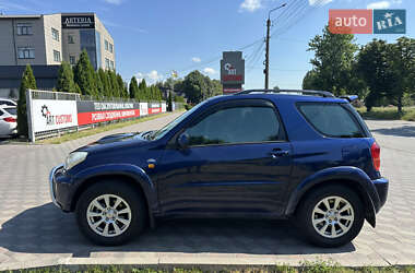 Позашляховик / Кросовер Toyota RAV4 2003 в 