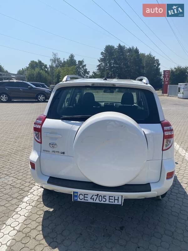 Внедорожник / Кроссовер Toyota RAV4 2009 в Черновцах