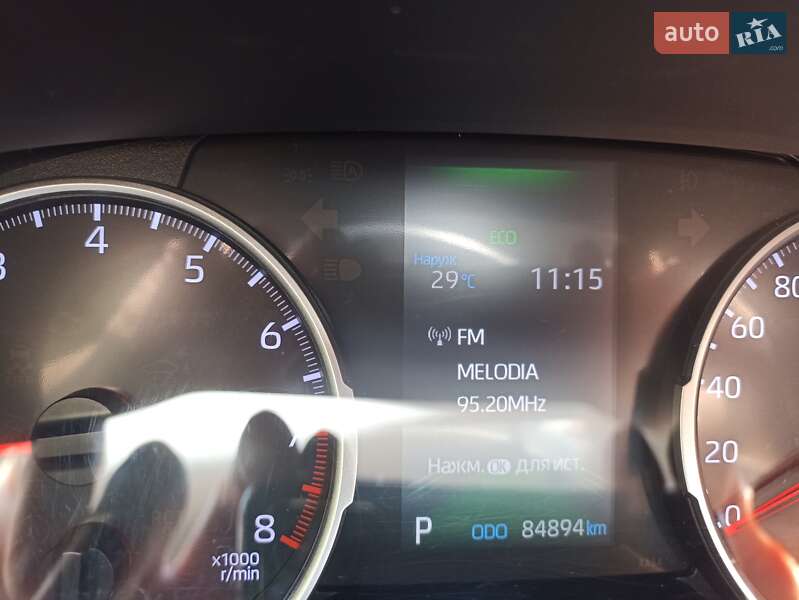 Внедорожник / Кроссовер Toyota RAV4 2020 в Киеве