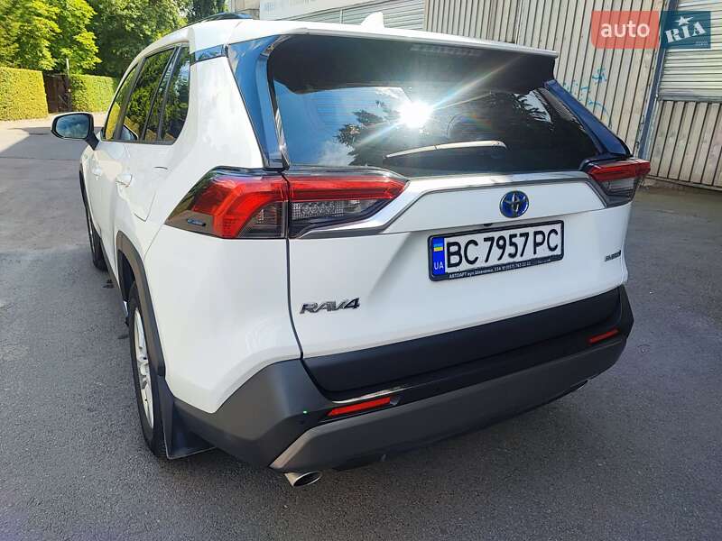 Позашляховик / Кросовер Toyota RAV4 2019 в Києві