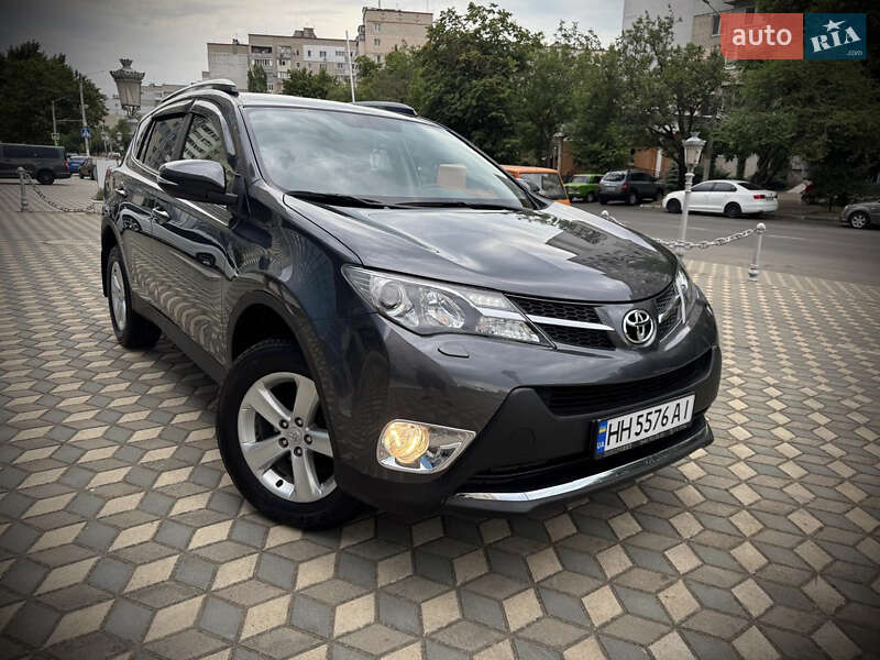 Toyota RAV4 2013
