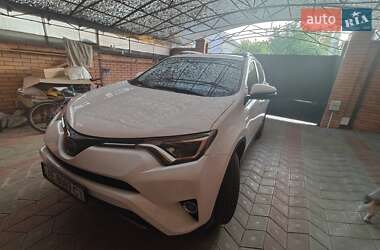 Внедорожник / Кроссовер Toyota RAV4 2018 в Днепре
