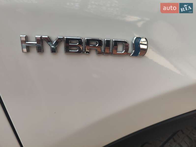 Внедорожник / Кроссовер Toyota RAV4 2018 в Днепре фото 16 Внедорожник / Кроссовер Toyota RAV4 2018 в Днепре