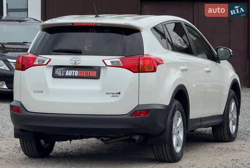 Позашляховик / Кросовер Toyota RAV4 2013 в Харкові